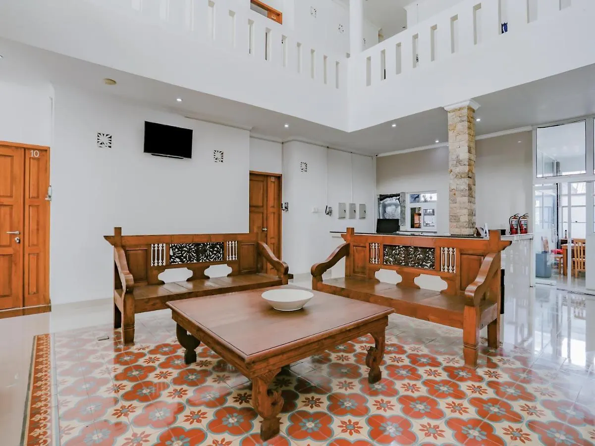 Oyo 3980 Lestari Residence Seminyak  2*, Seminyak (Bali)